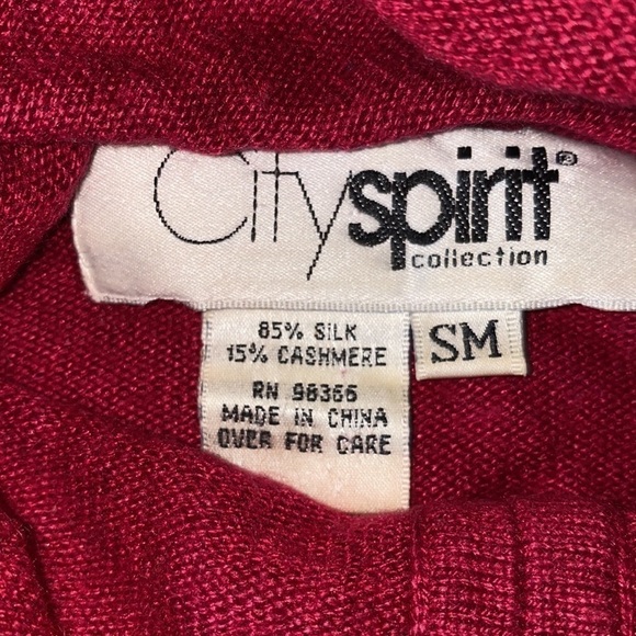 City Spirit Cherry Red silk and cashmere mock turtleneck sweater. Size SM. - Picture 3 of 7